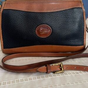 Vintage Dooney Bourke Crossbody